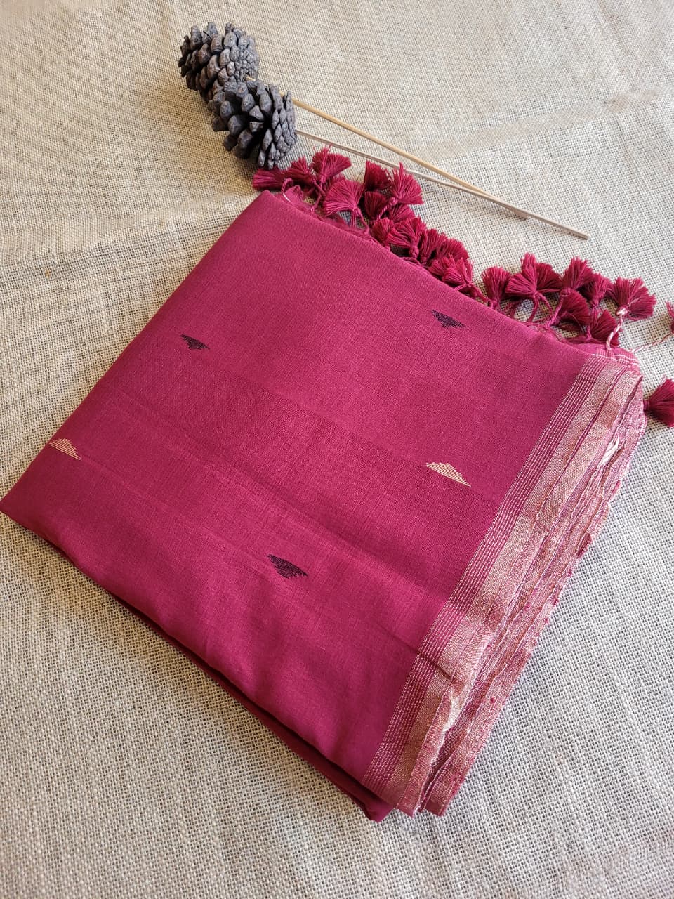 Maroon Meet Mul Saree