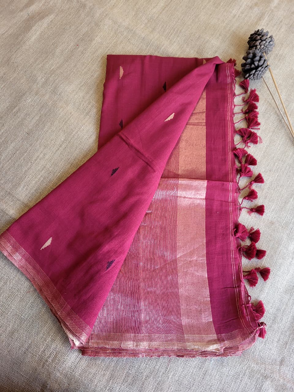 Maroon Meet Mul Saree