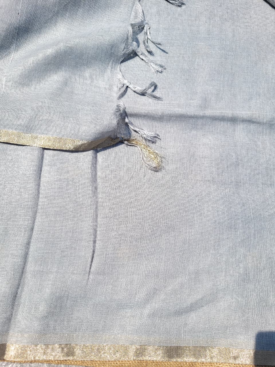 Gray3 Mayuri Linen Saree