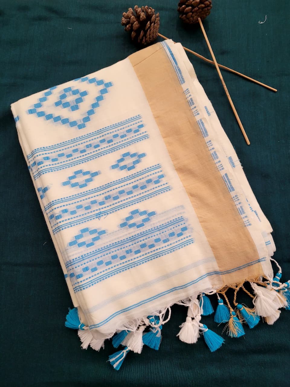 Tanu Cotton Jamdani Saree