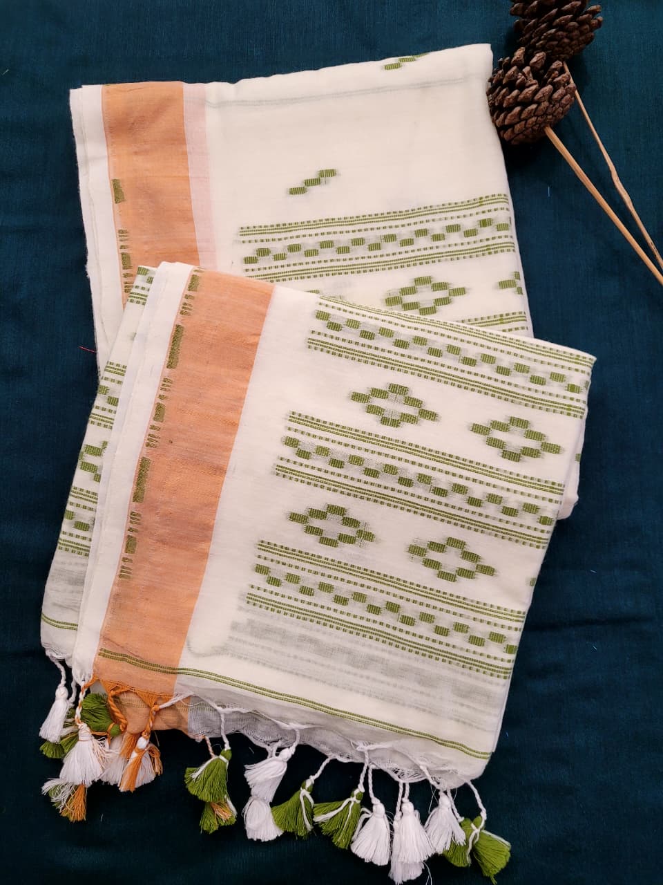 Tanu Cotton Jamdani Saree