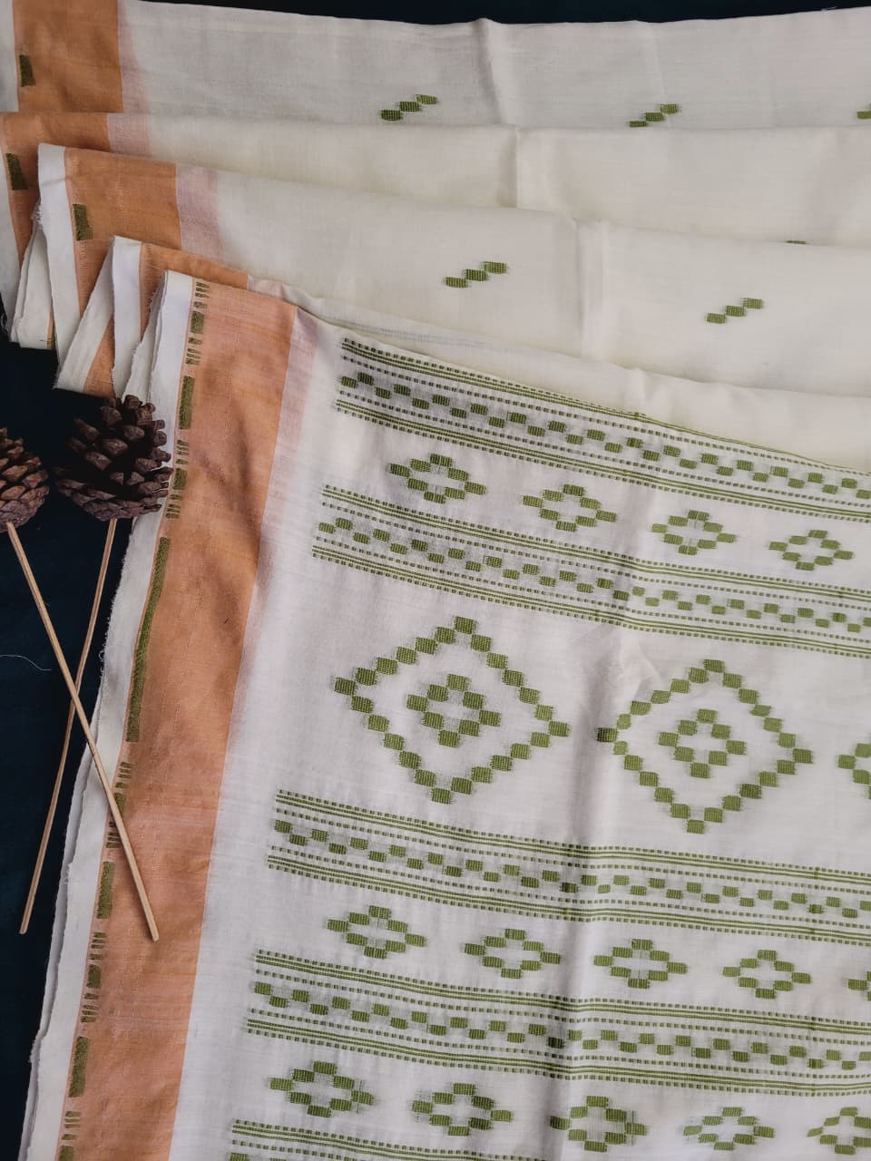 Tanu Cotton Jamdani Saree