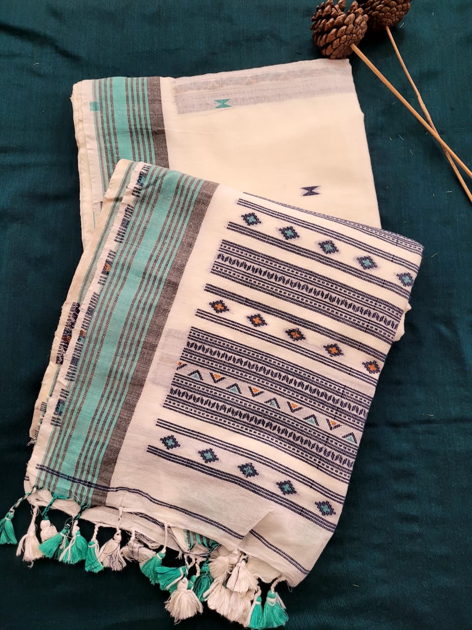 Tanu Cotton Jamdani Saree