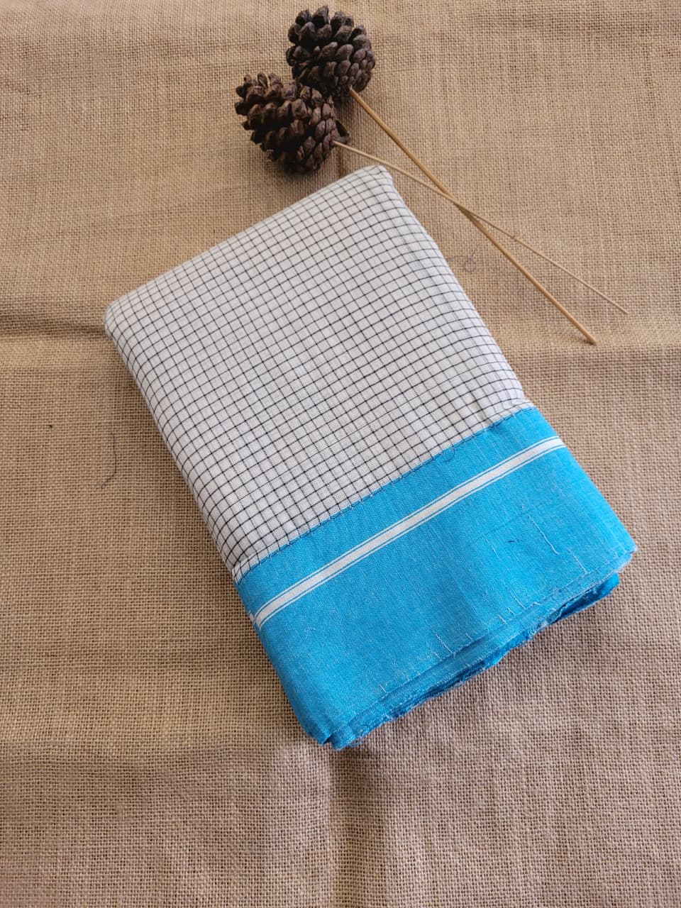 White Hampa Pattedanchu Saree