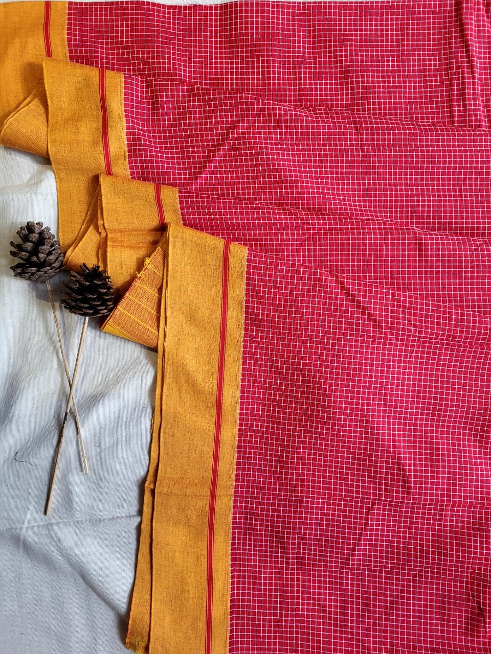 Red Hampa Pattedanchu Saree