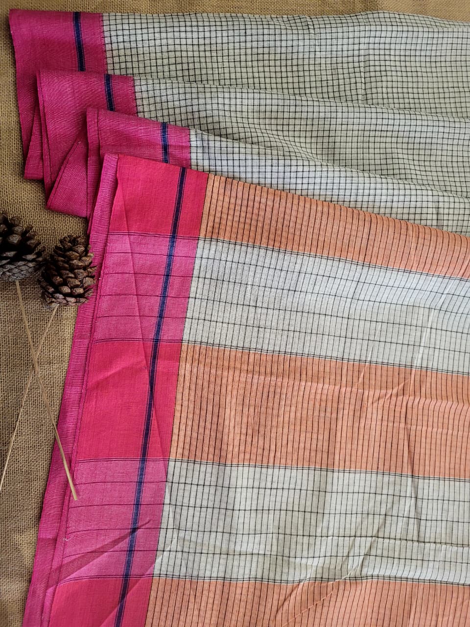 White2 Hampa Pattedanchu Saree