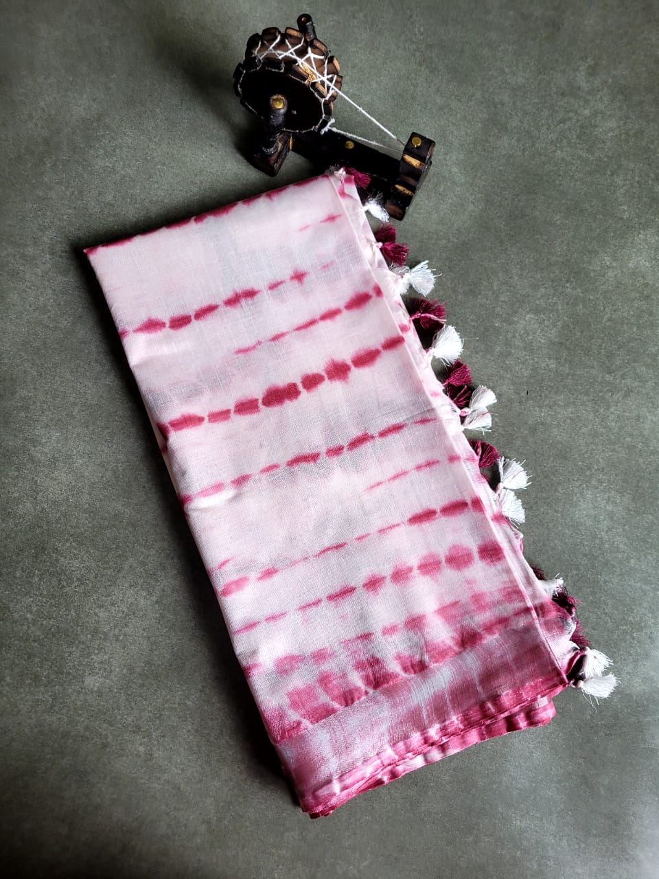 Maroon Shibori saree