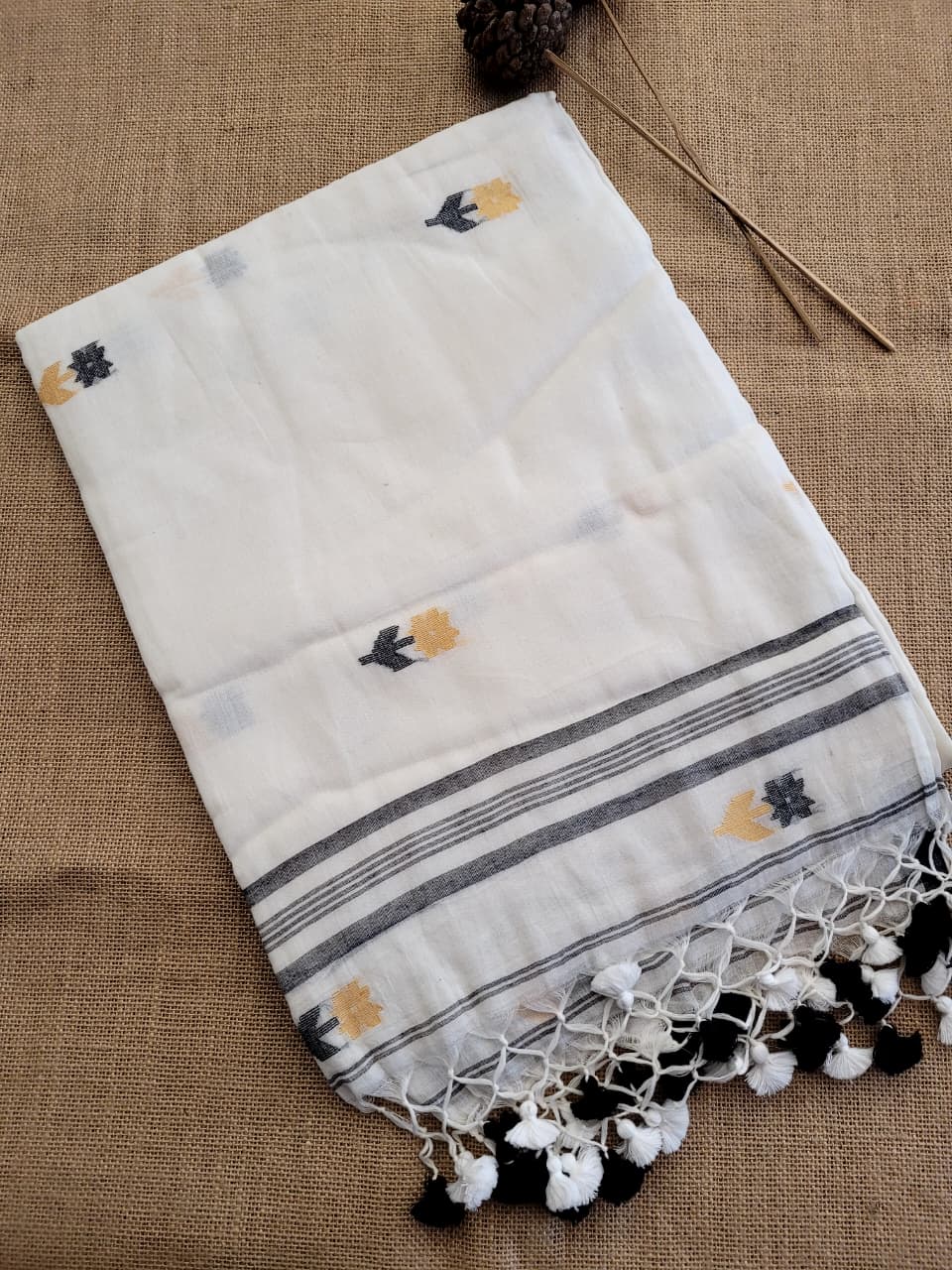 White Cotton Jamdani Saree