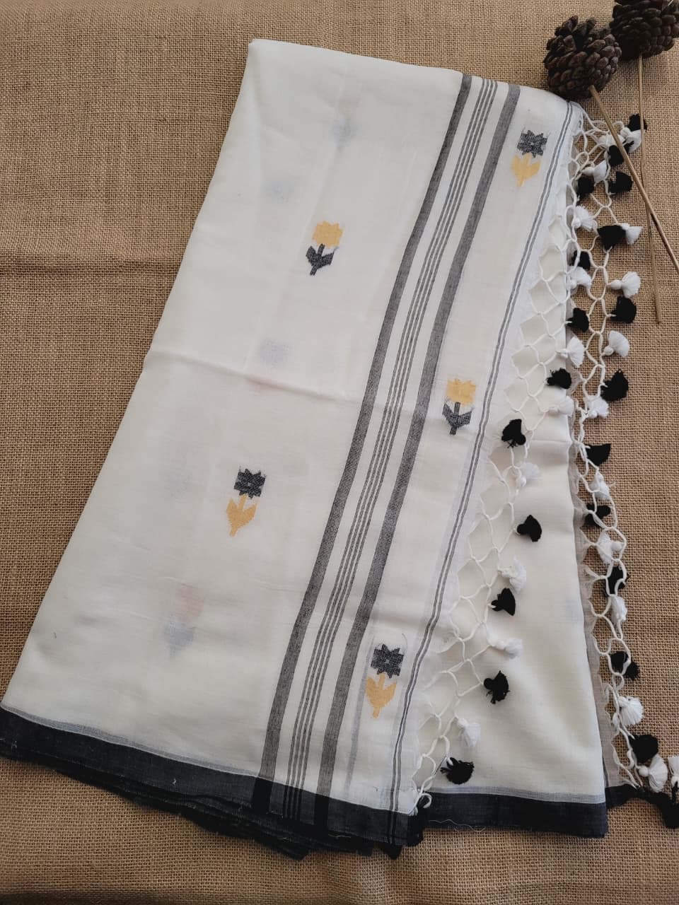White Cotton Jamdani Saree