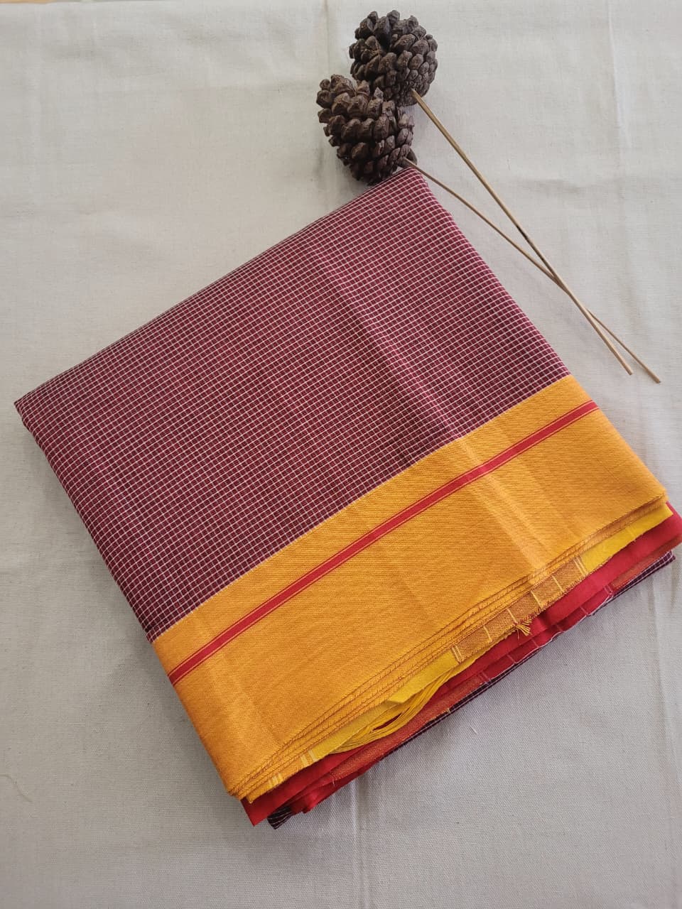 Yellow Hampa Pattedanchu Saree