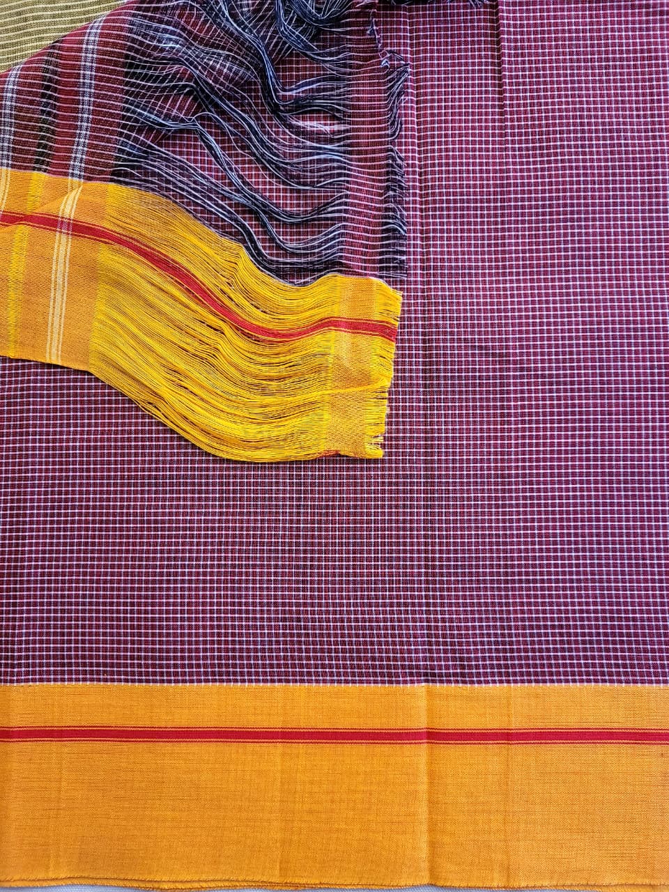 Yellow Hampa Pattedanchu Saree