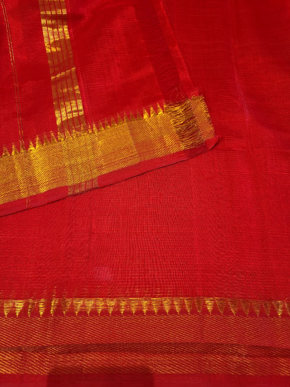 Red Maheshwari Silk Saree