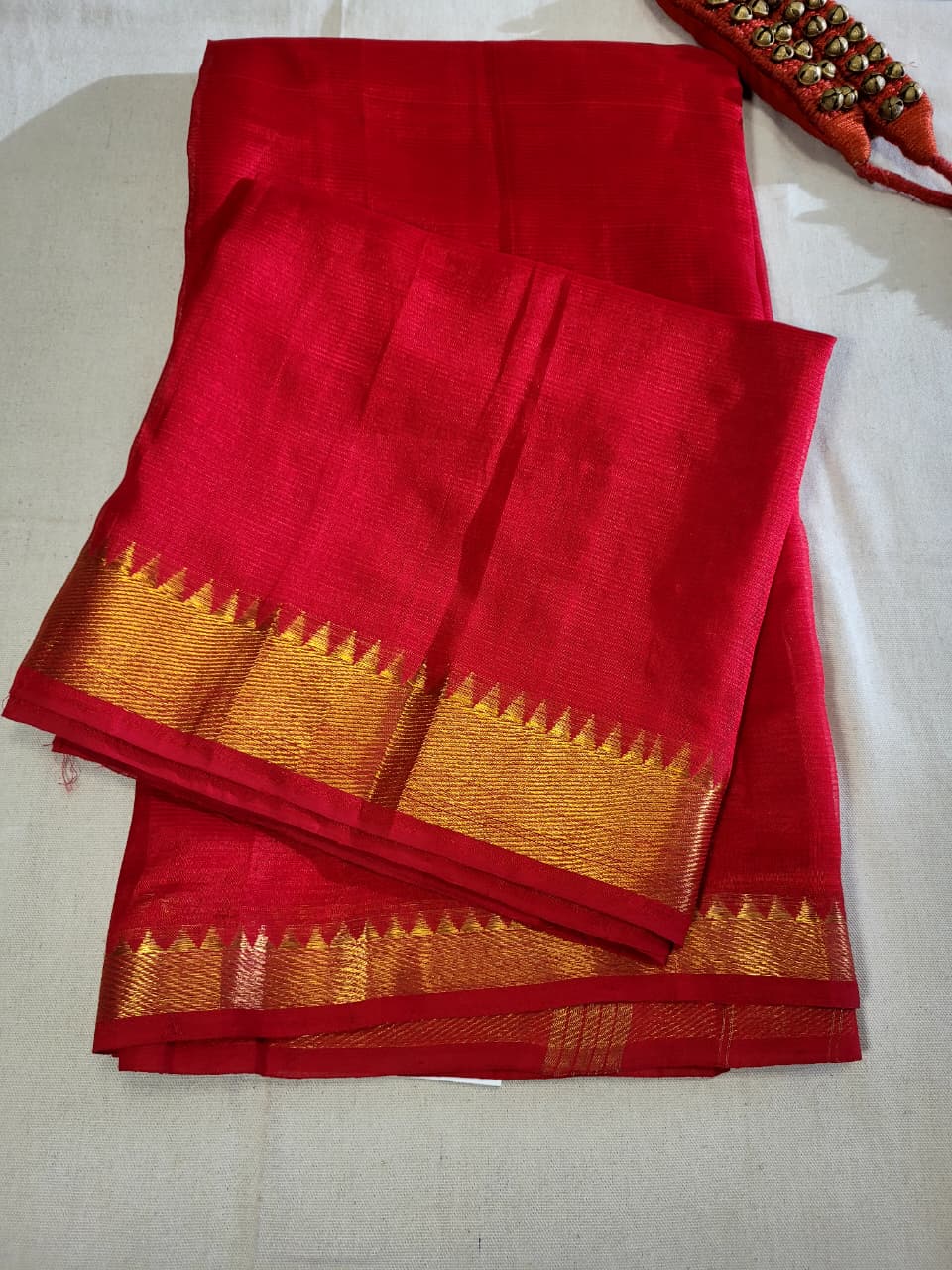 Red Maheshwari Silk Saree