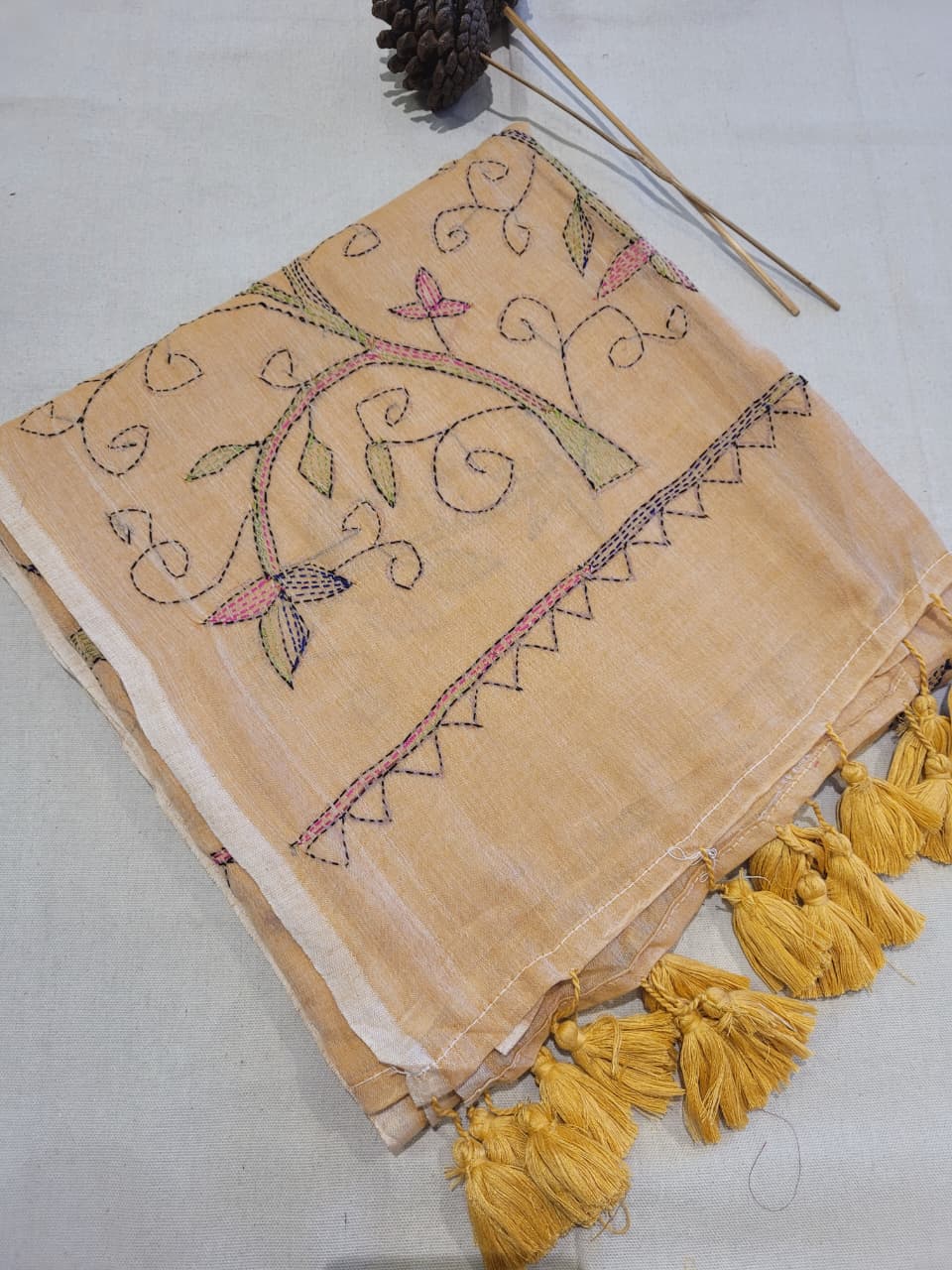 Beige3 Mul Kantha Saree