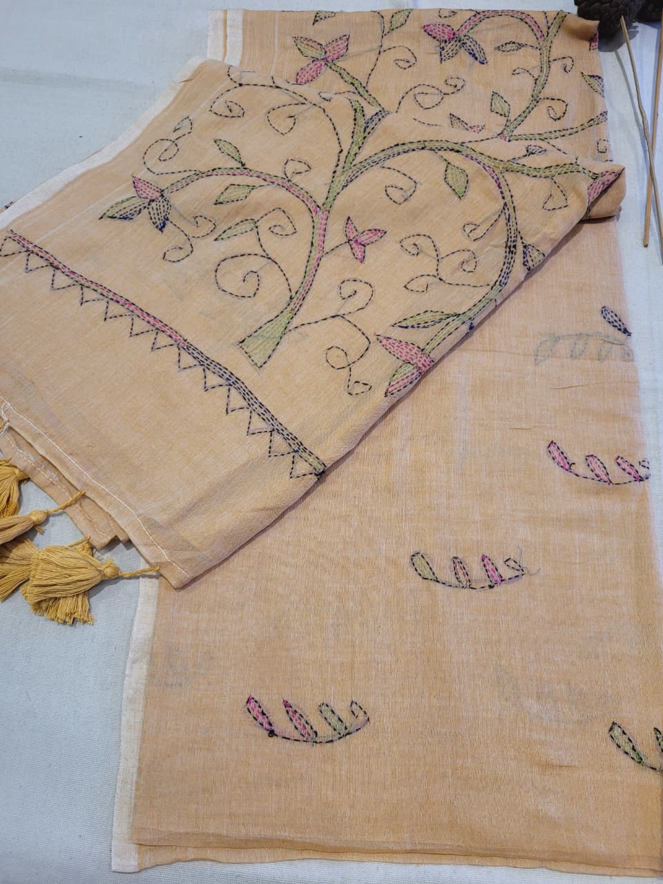 Beige3 Mul Kantha Saree