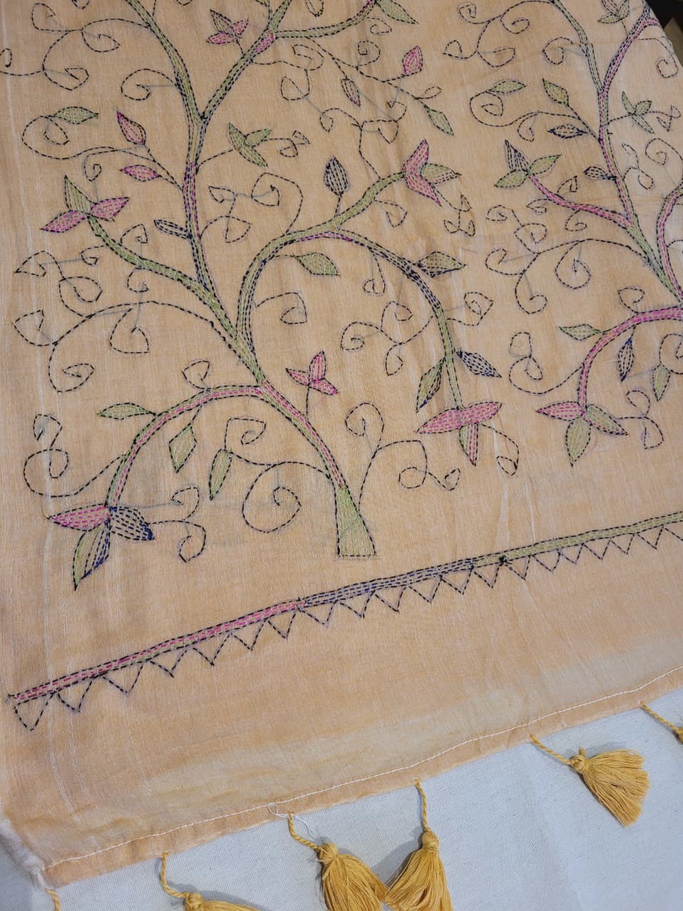 Beige3 Mul Kantha Saree