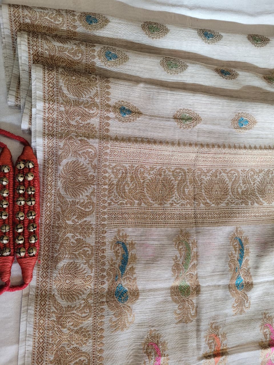 White2 Raveena Pure Tussar Saree
