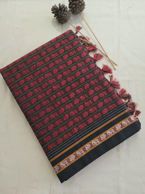 Maroon HathiMor Khun Saree