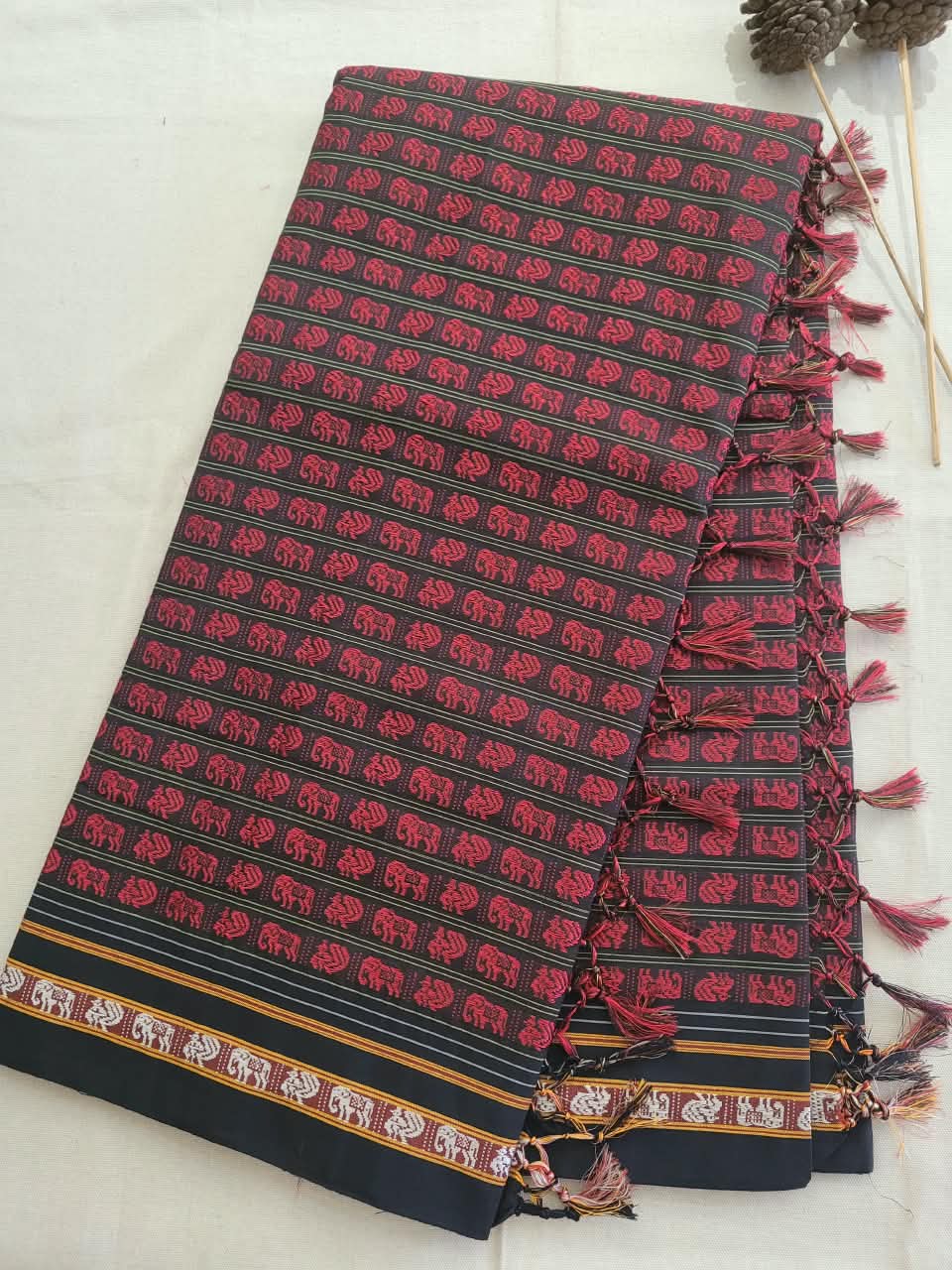 Maroon HathiMor Khun Saree