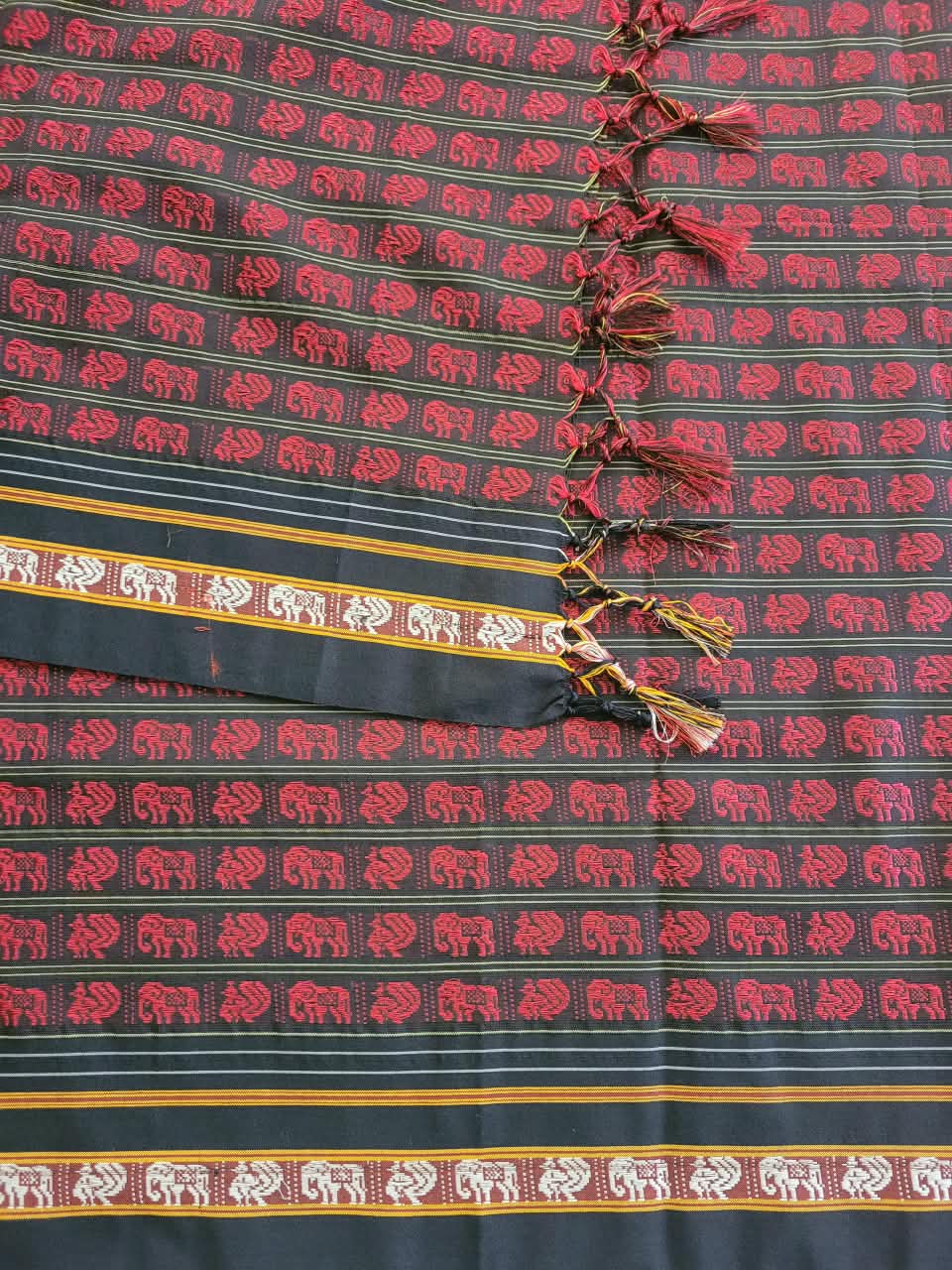 Maroon HathiMor Khun Saree