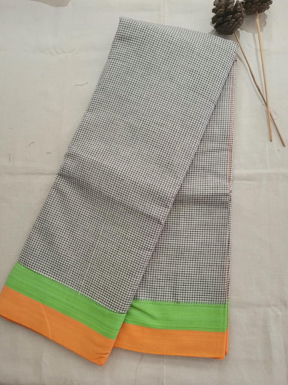 White Hampa Pattedanchu Saree