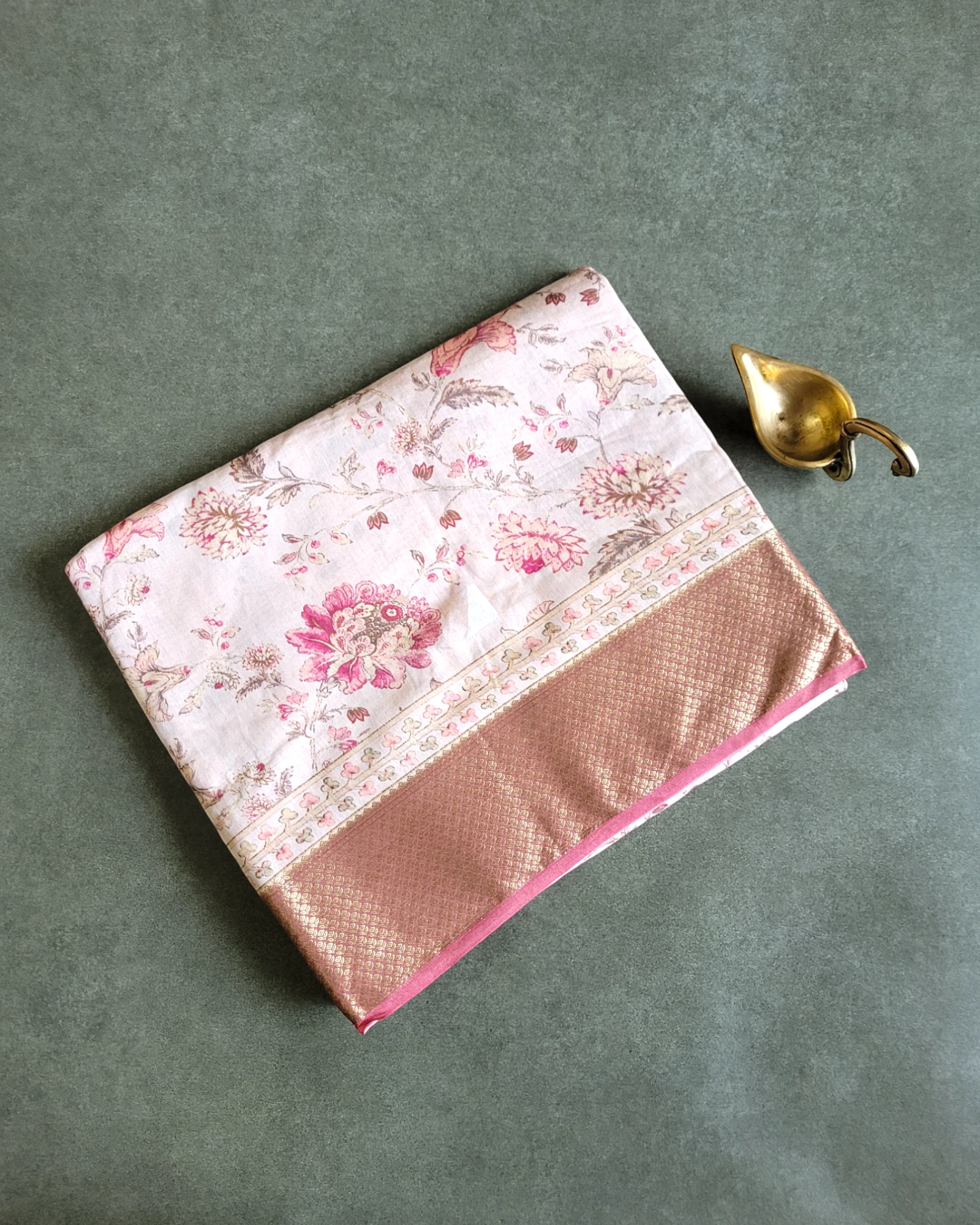 Peach Gulshanglow Viscose Saree