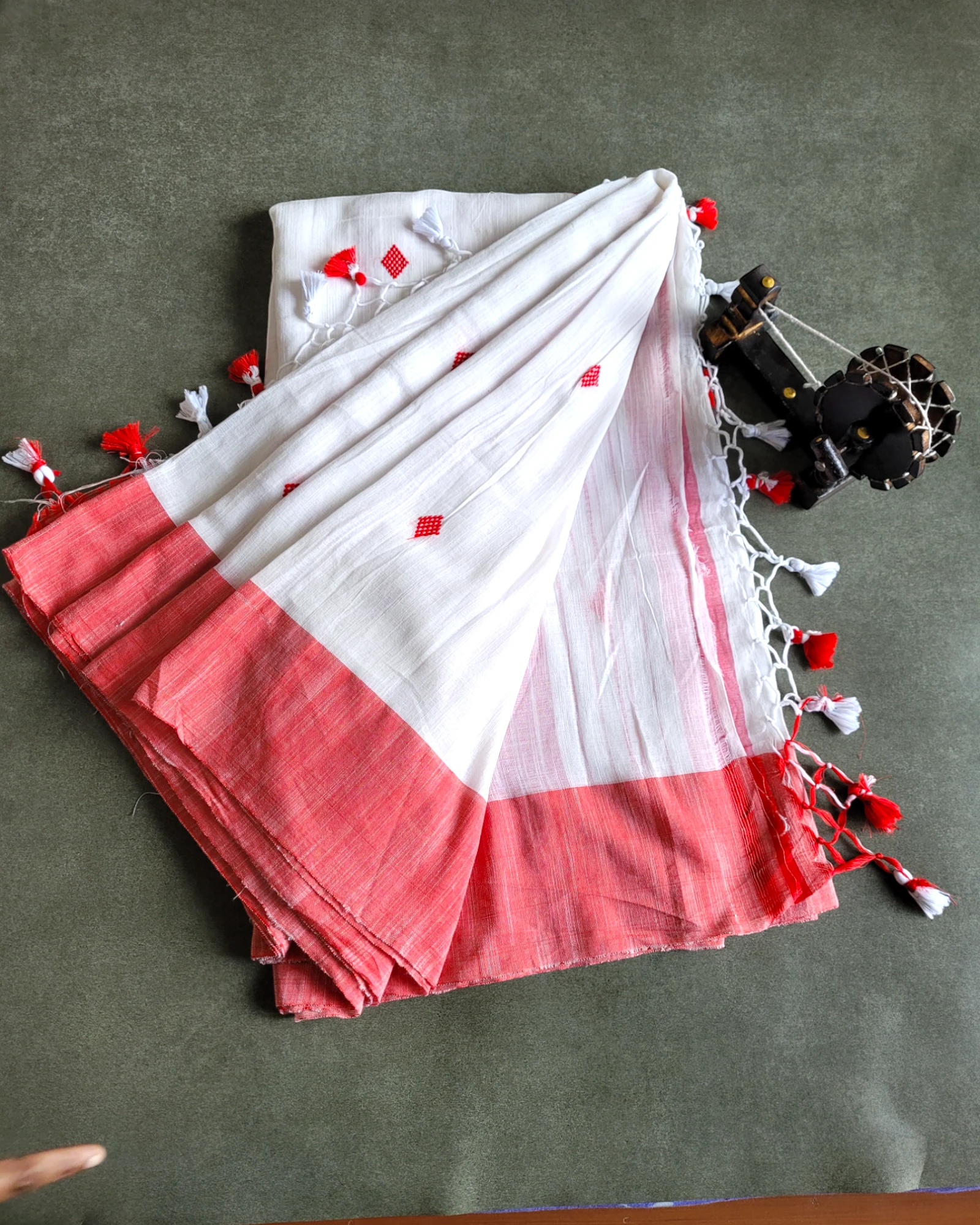 White Karni Linen Saree