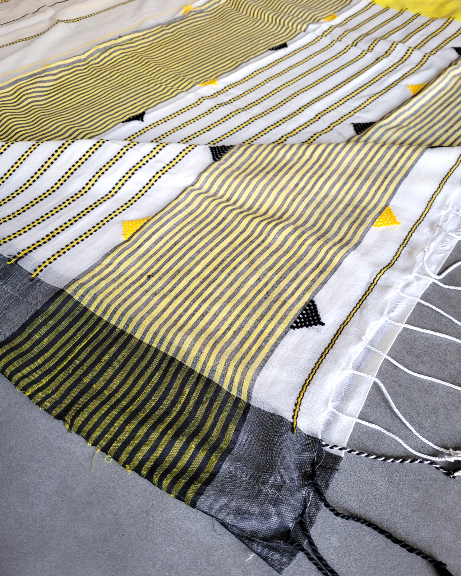 Yellow Karni Linen Saree