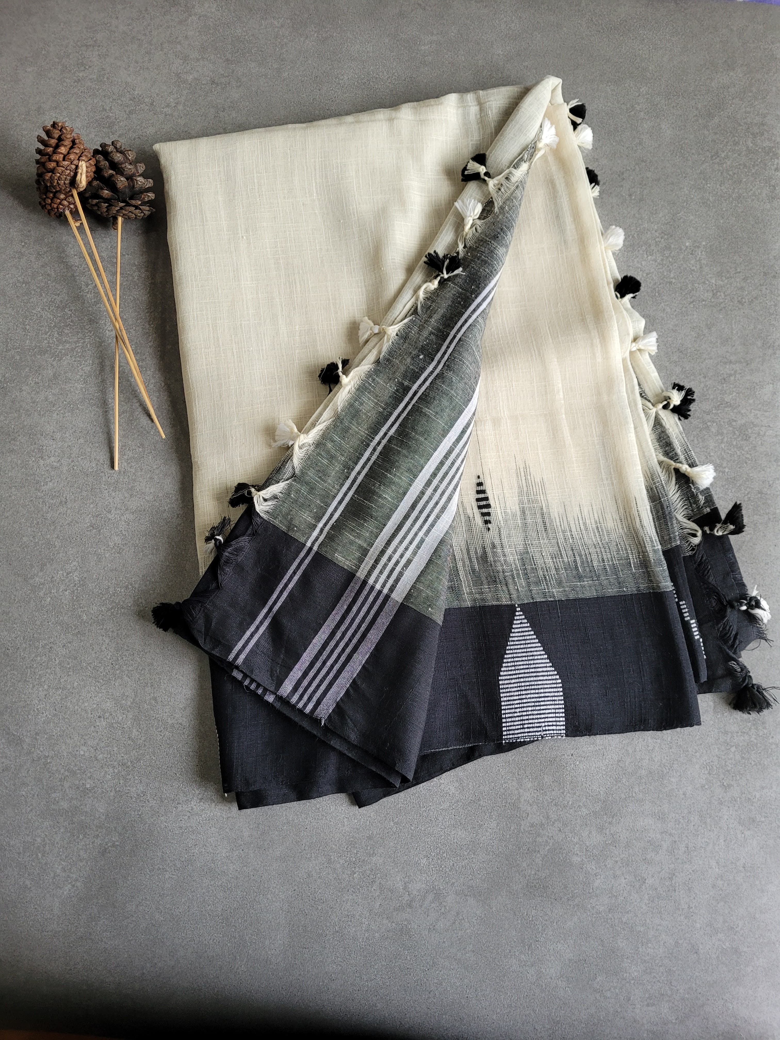 Vanilla Aparna cotton saree