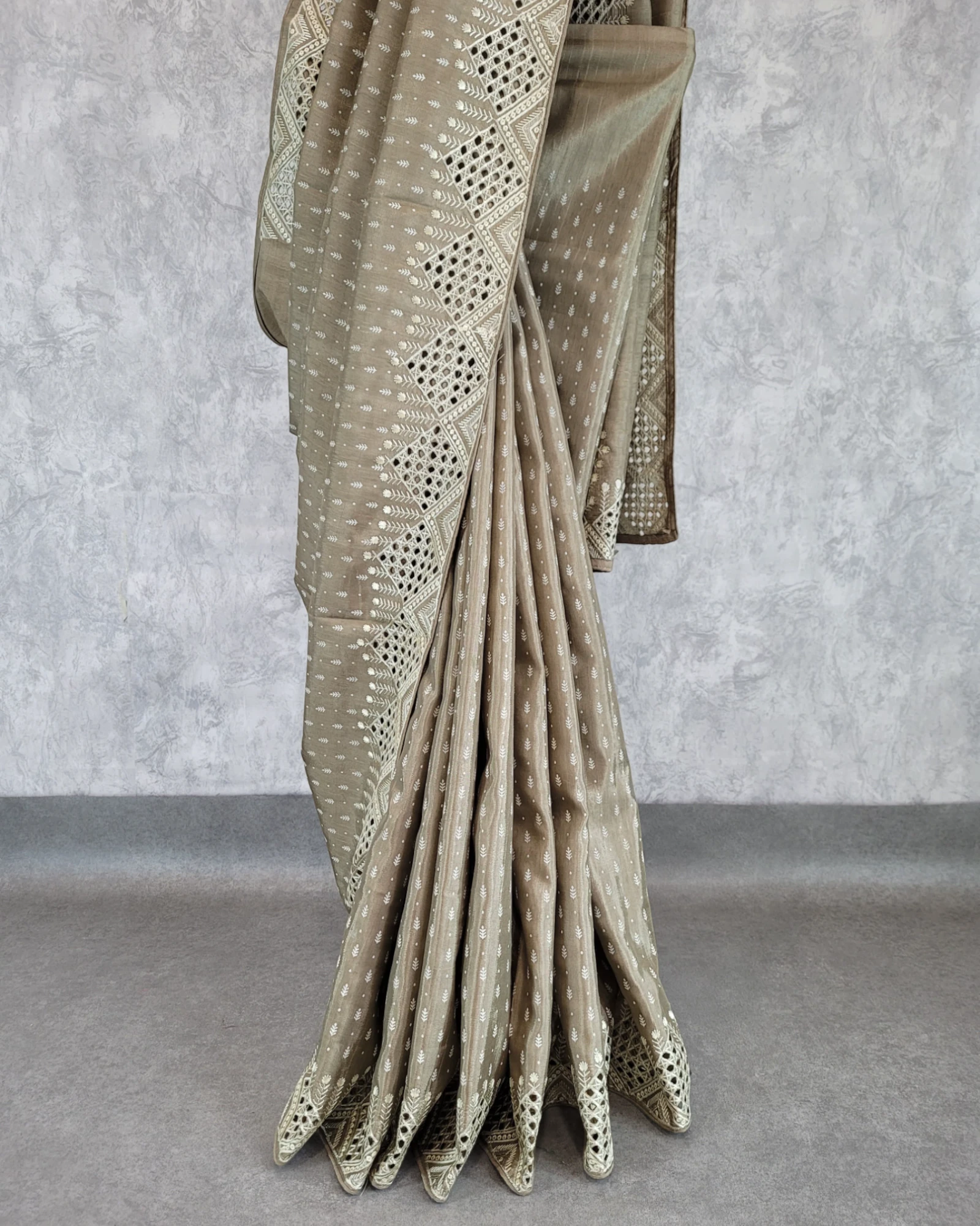 Grey Mahi Tussar Saree