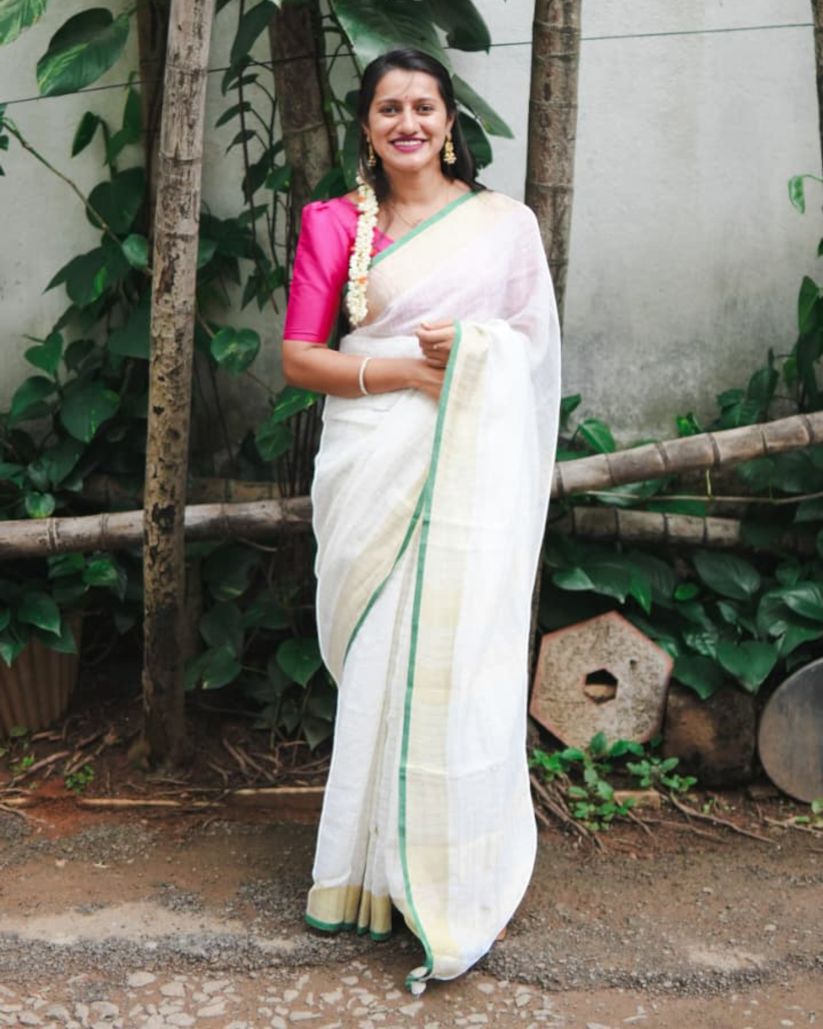 Green Shwetha3 Linen saree