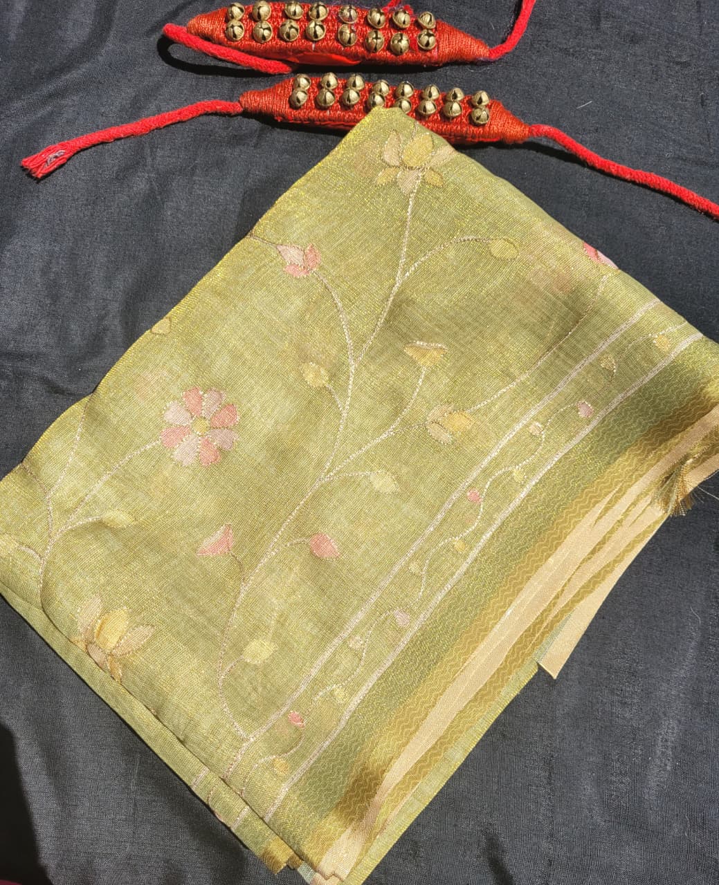 Green Ishani Linen Tissue saree
