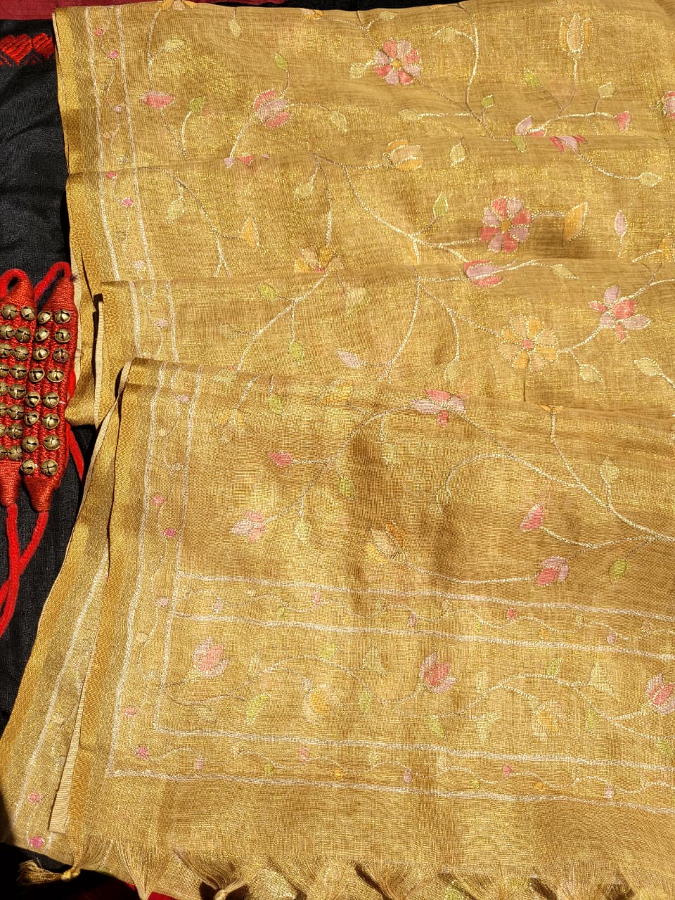 Olive Ishani Linen Tissue saree