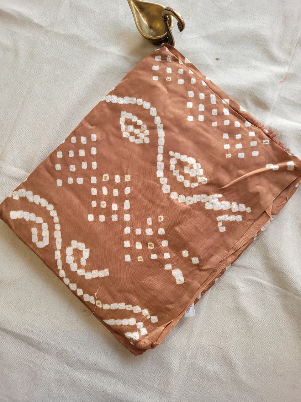 Biege Bandhani Gajji Silk Saree